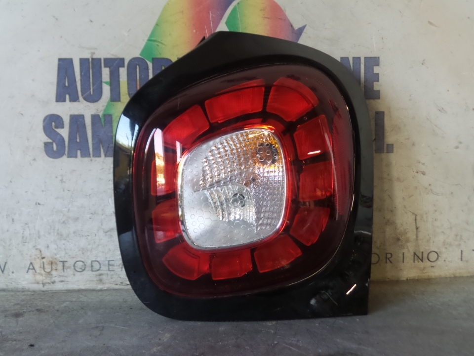 FANALE POST. A LED C/FUNZ. WELCOME DX. SMART FORFOUR (W453) (07/14>)